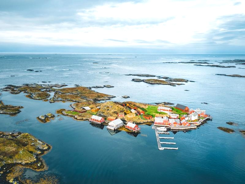Ile wódki można przewieźć do Norwegii? Limity alkoholu i ważne zasady