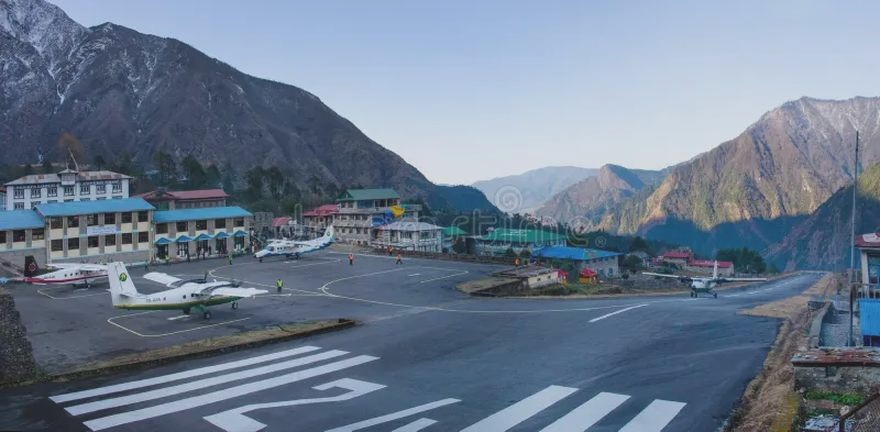 Lukla w Nepalu: dlaczego uchodzi za najniebezpieczniejsze lotnisko?